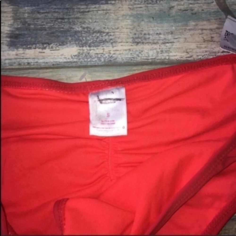 Xhilaration Red Hipster Bikini Bottoms - Picture 4 of 4